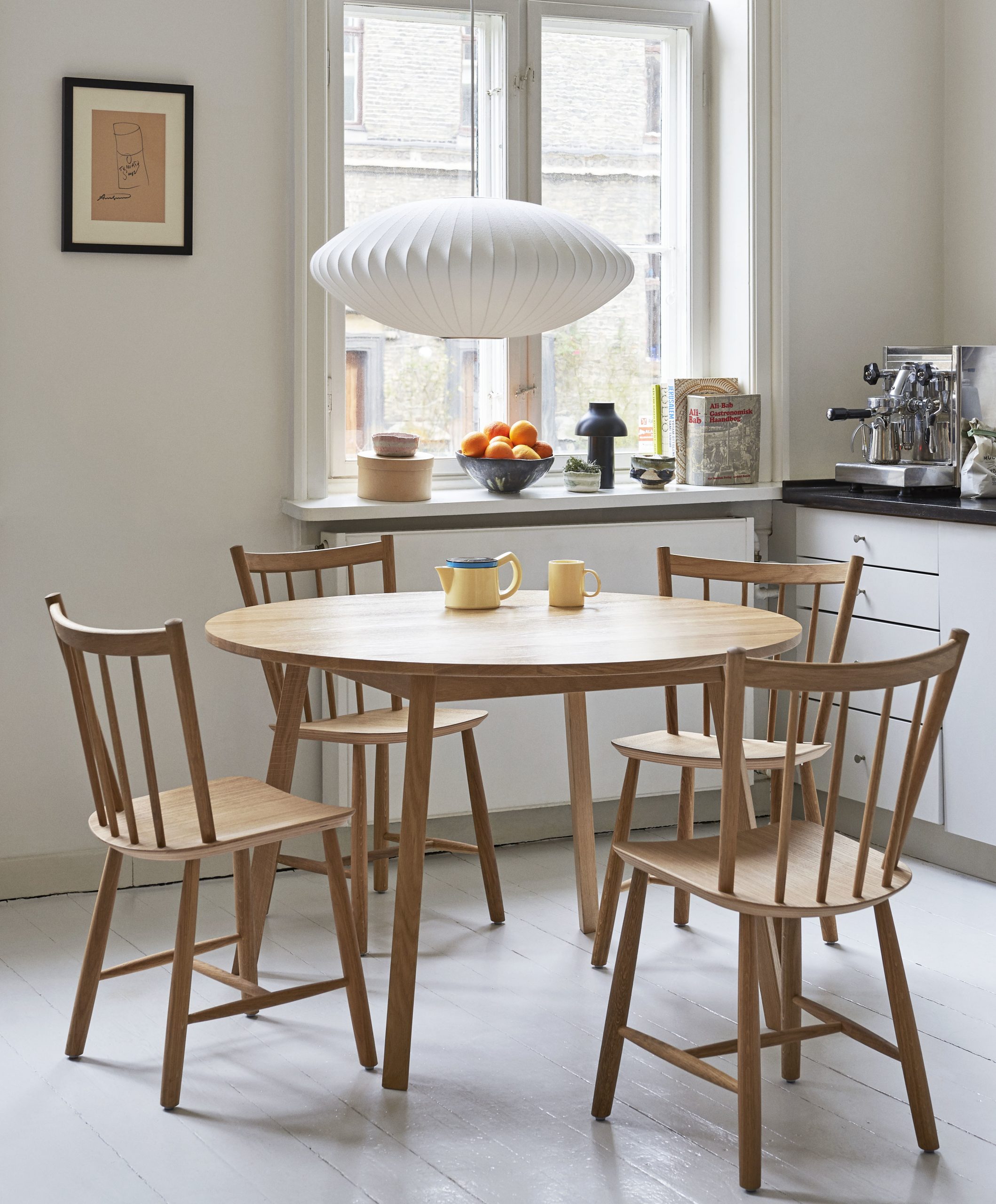 Crema, Wooden dining table, Kitchen living, Nelson Saucer, Bubble Pendant